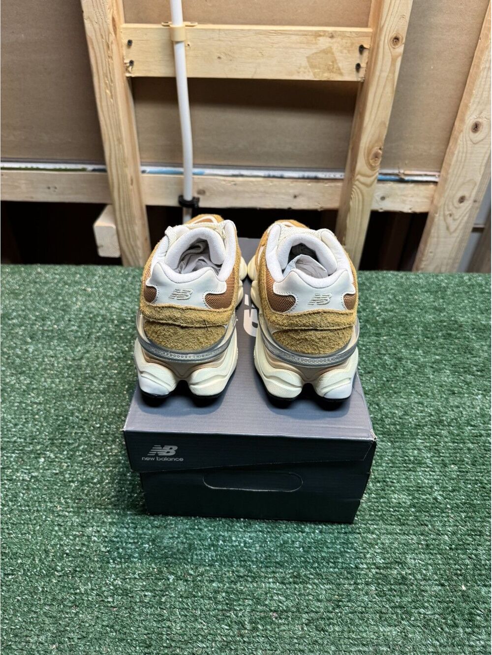 New Balance 9060 Great Plains Multiple Sizes - Picture 8 of 9